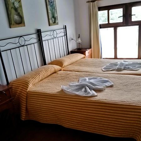 Apartamentos Mariaje バロ・デ・リャネス エクステリア 写真