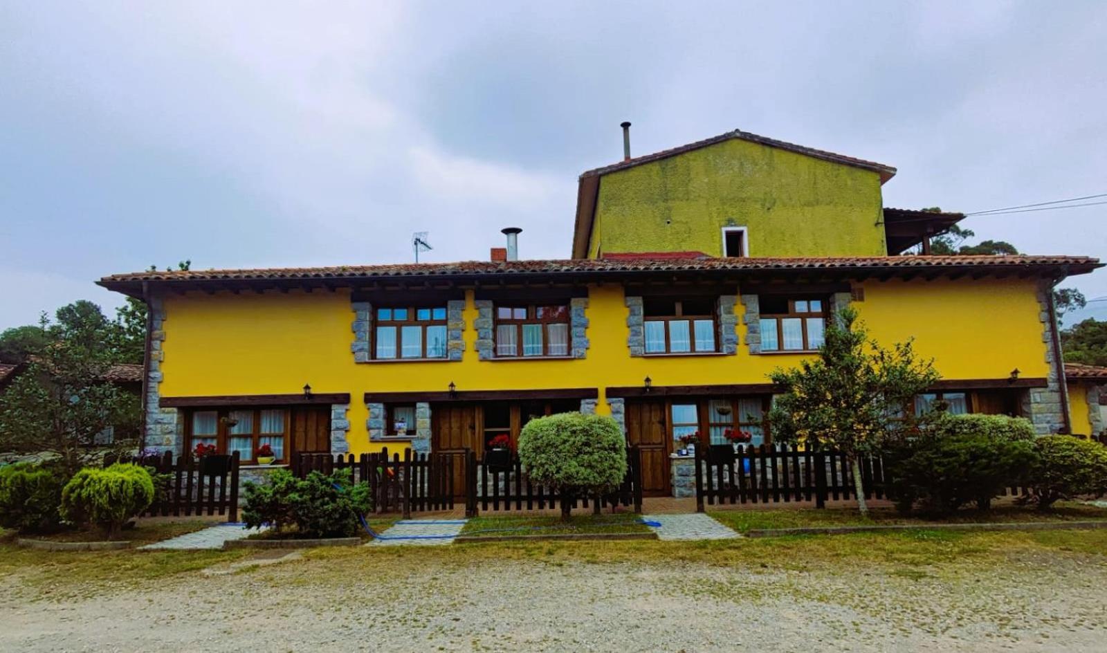 Apartamentos Mariaje バロ・デ・リャネス エクステリア 写真