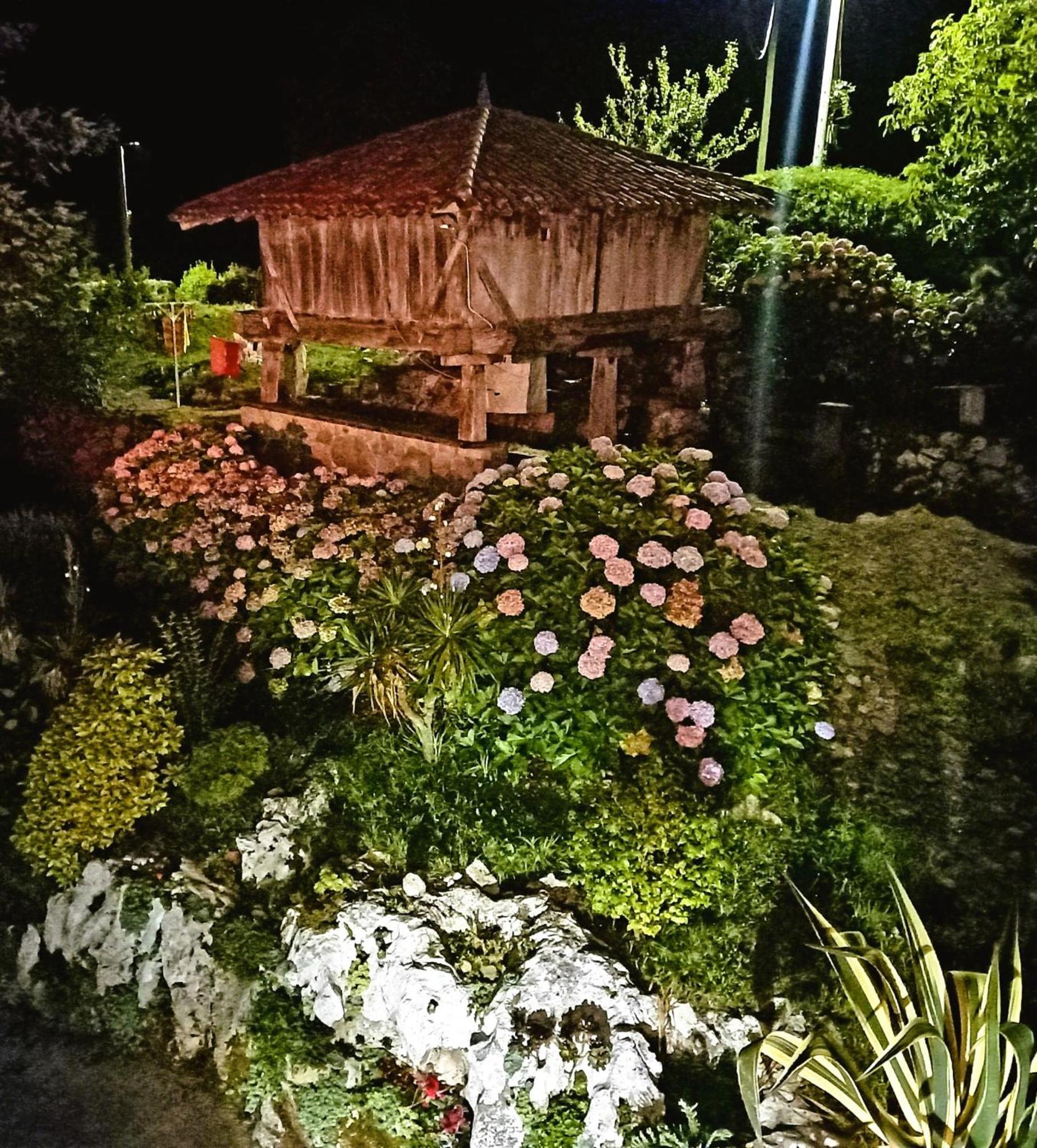 Apartamentos Mariaje バロ・デ・リャネス エクステリア 写真